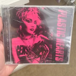Miley Cyrus Plastic Hearts Album