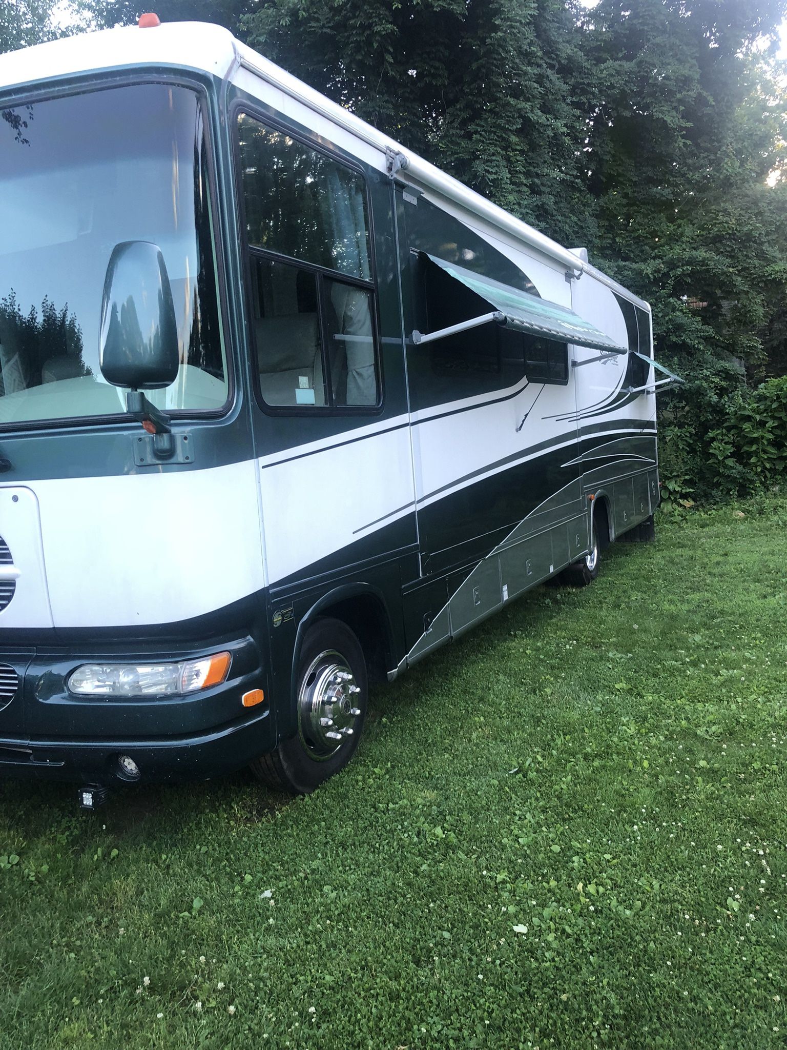 2004 Gulf Stream Sun Voyager