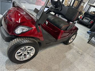 Yamaha Gas Fuel Injected Street Legal Golf Cart