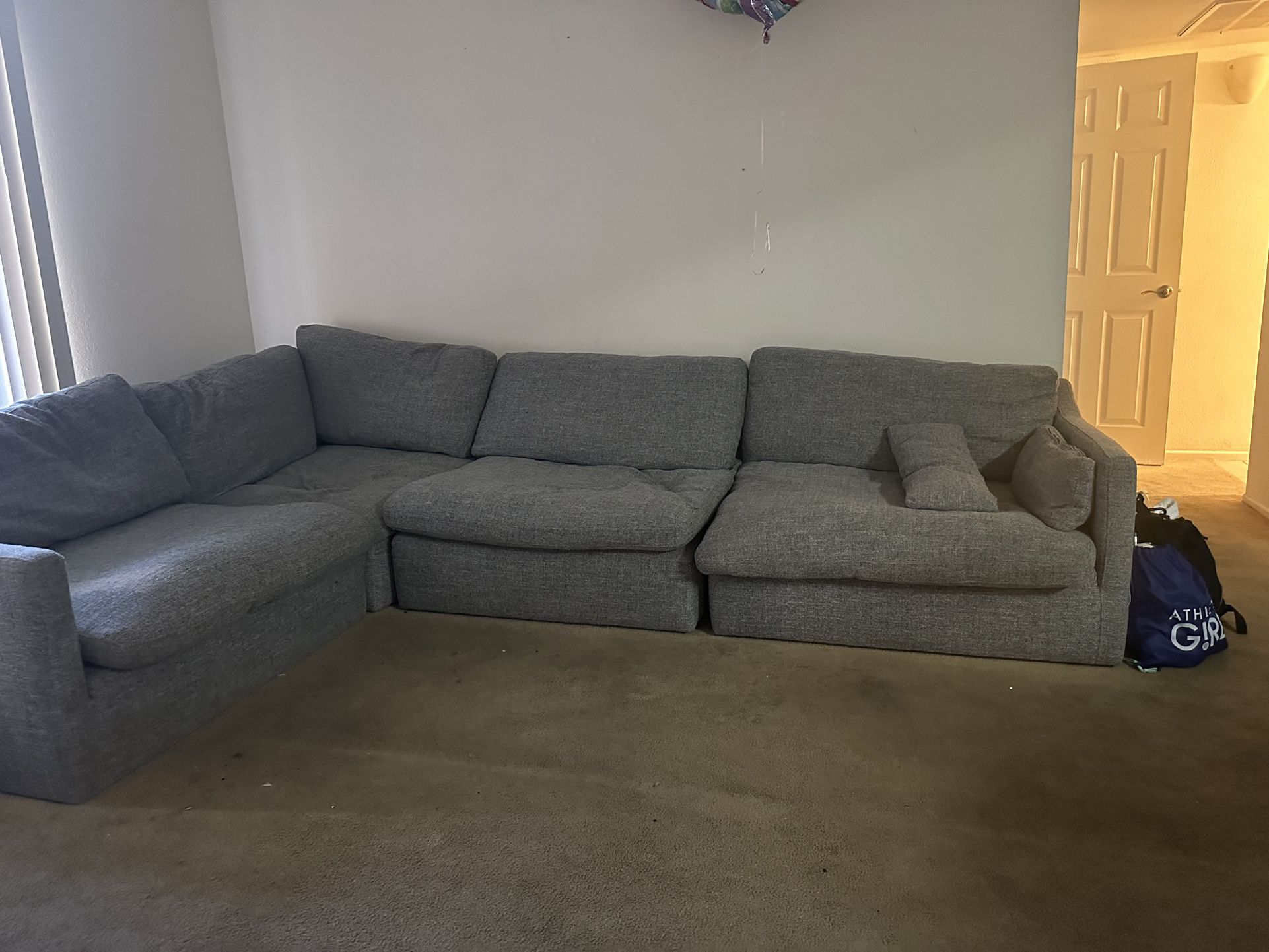 Couch 500 OBO