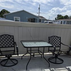 OUTDOOR CAST ALUMINUM SWIVEL ROCKER DINING CHAIR 
( DIAMETER TABLE 33.5"×33.5")