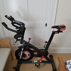 Schwinn IC4 - Indoor Exercise Bike