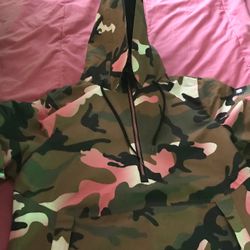 Womens Pink Camo Jacket XL