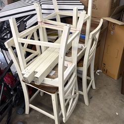 Free table and chairs
