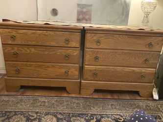 2 Bedroom dressers for sale Moving sale like new