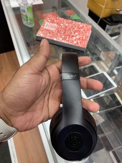 Beats solo 3 wireless headphone