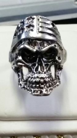 Brand new stainless steel skull rings
