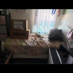 White Wooden twin bed