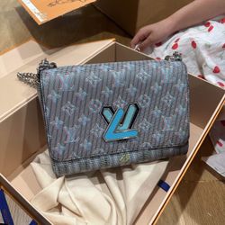 Authentic Louis Vuitton Twist Bag 