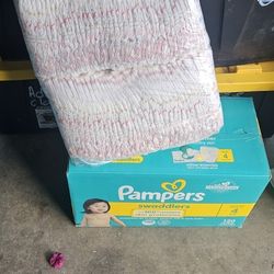 Dipers Size 4