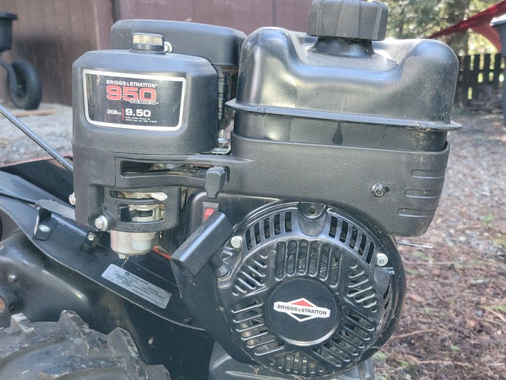 Husqvarna CRT900 Tiller for Sale in Bonney Lake, WA OfferUp