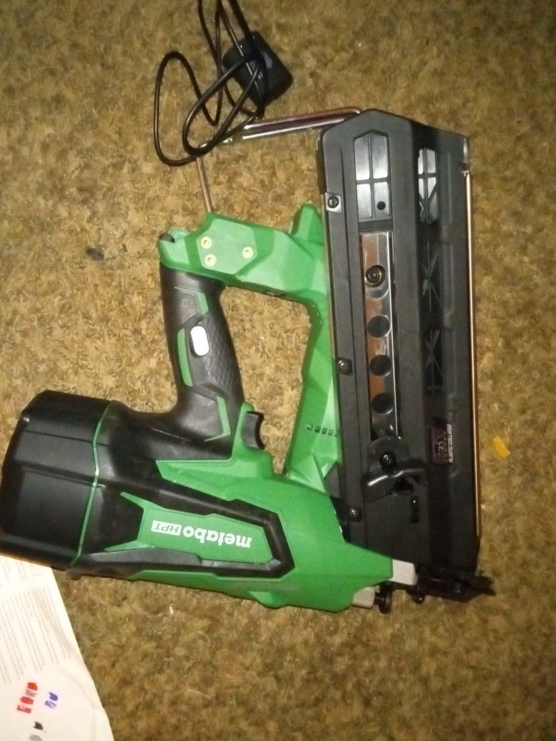 Metabo HPT NR 1890 DR (S) Cordless Strip Nailer 18v
