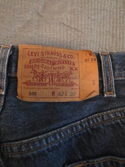 Levi's jean 501 shrink to fit
