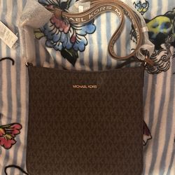 Michael Kors jet set travel