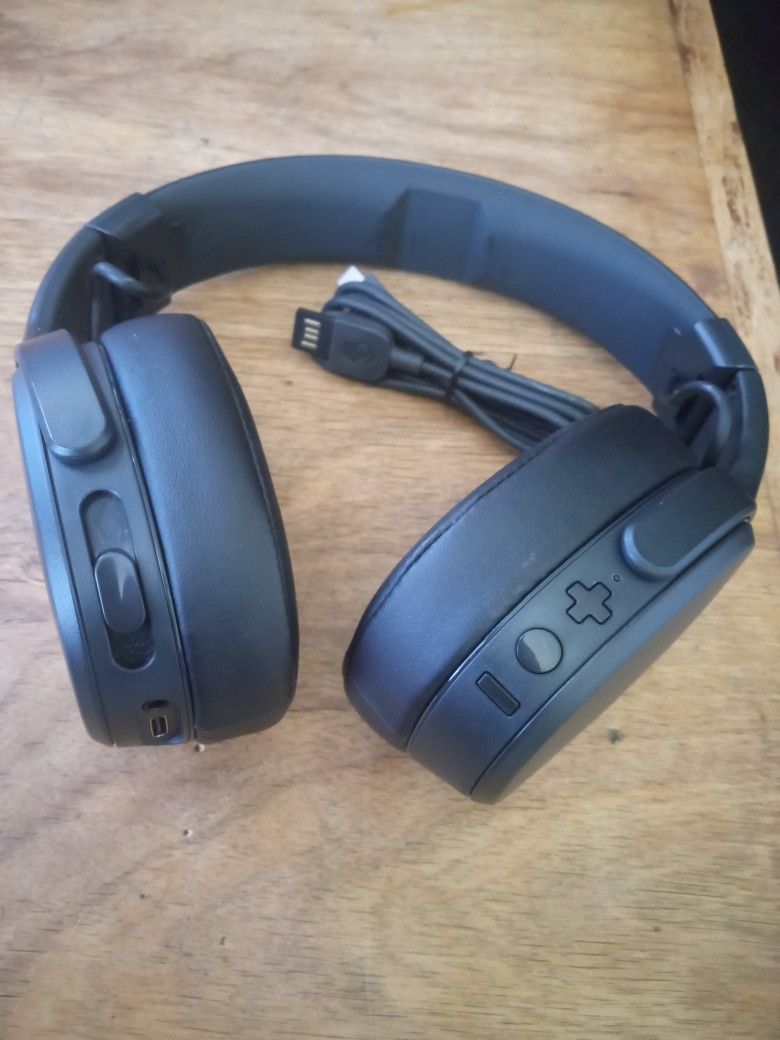 SKULLCANDY CRUSHER HEADPHONES WIRELESS BLUETOOTH NOISE CANCELLING STEREOS BASS