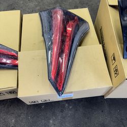 2018 Toyota Rav 4 Tail Lights 