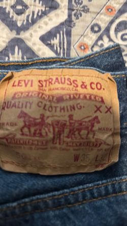 Levi 501 button fly jeans