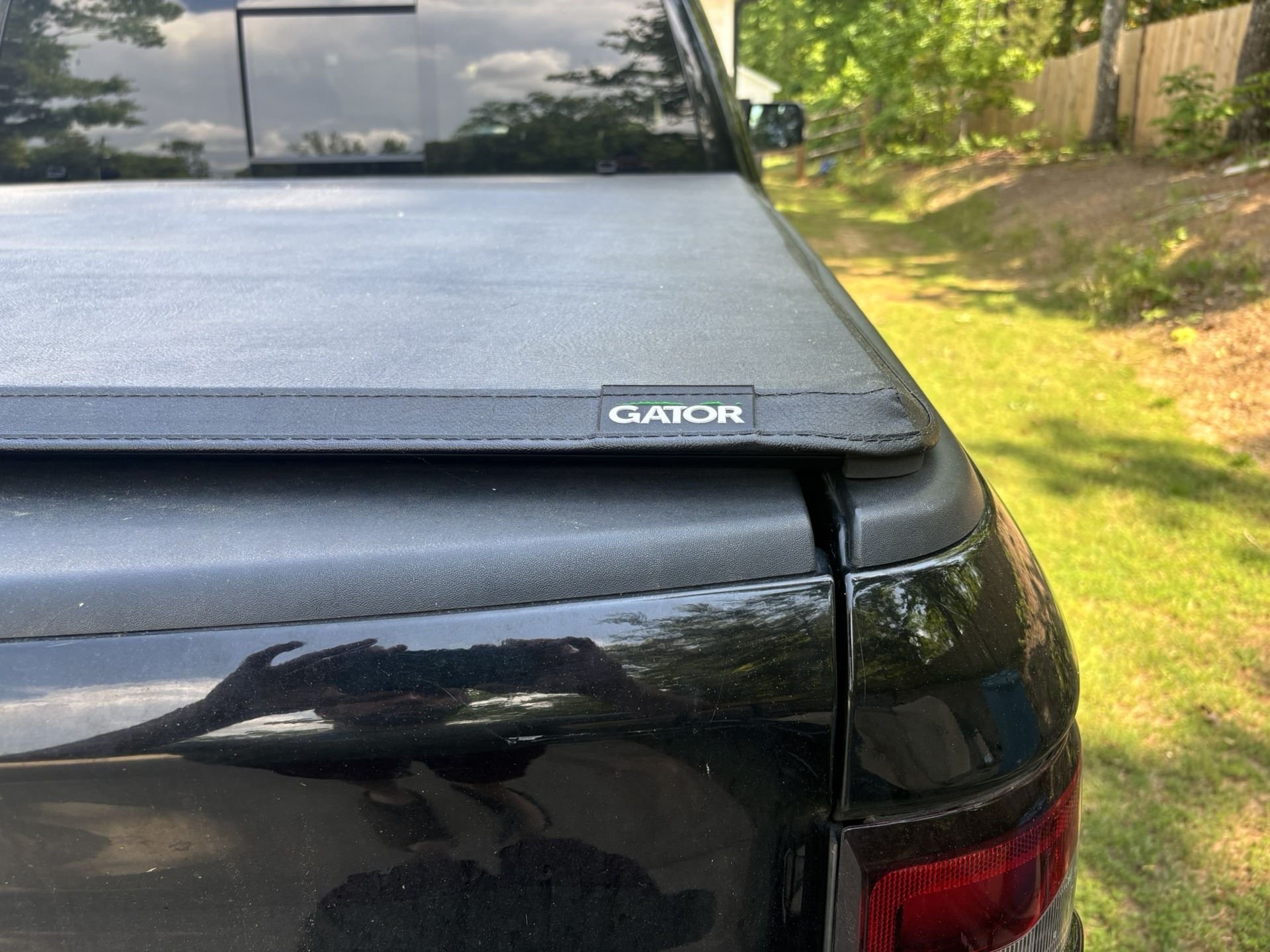 Gator Sfx Tri Fold Tonneau Cover
