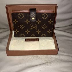 Louise  Vuitton small ring agenda cover