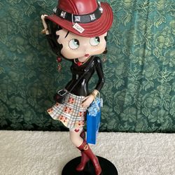 2006 Rare Betty Boop By Danbury  Mint