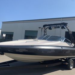 Reinell 24’ Camo Custom Fishing /wake cabin vessel 454 Cruiser Low Miles