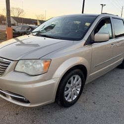 2013 Chrysler Town & Country