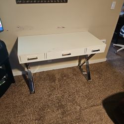 Desk Table