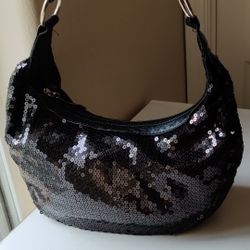 Small Purse Good Condition 