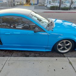 2002 Ford Mustang V6 5 Speed 