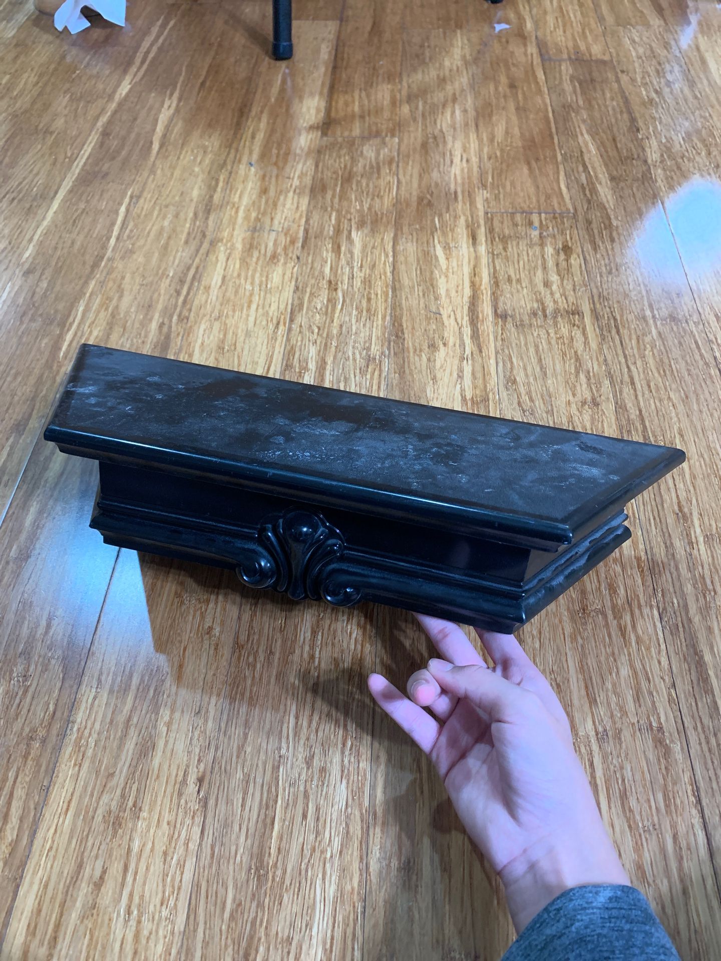 Mounted Floating Stand