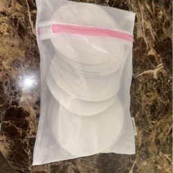 Reusable breast pads