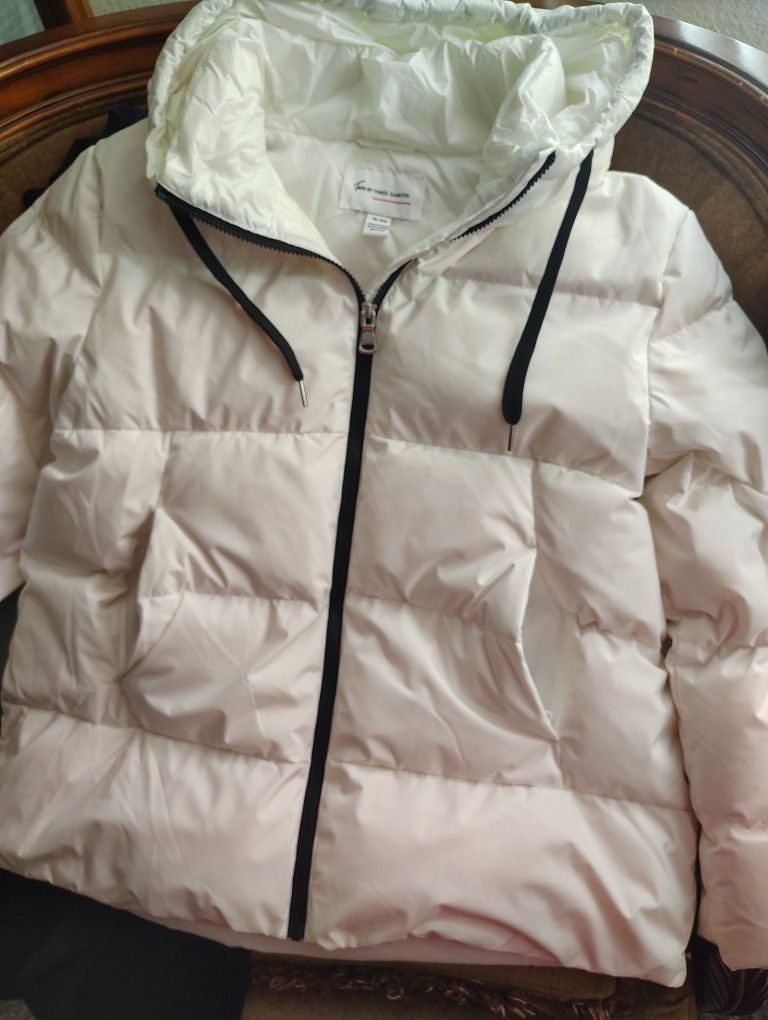 Two BY VINCE CAMUTO XL