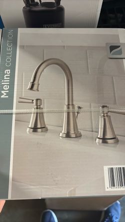 Glacier Bay 8 inch widespread bathroom faucet brushed nickel new
