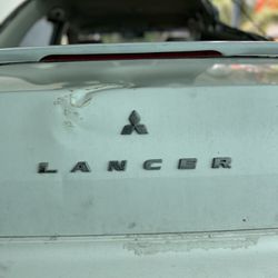 Selling Car For Parts Lancer Mitsubishi 2002