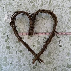 12" Natural Grapevine Heart Wreath NEW 