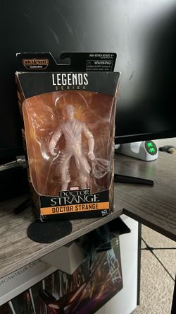 Doctor Strange Accessories Included