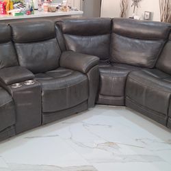 Leather Power Reclining Sectional - Great Condition