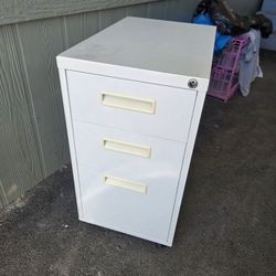Metal Filing Cabinet 