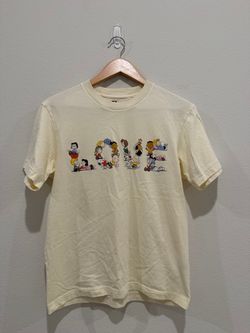 Uniqlo Peanuts Love Graphic T-Shirt