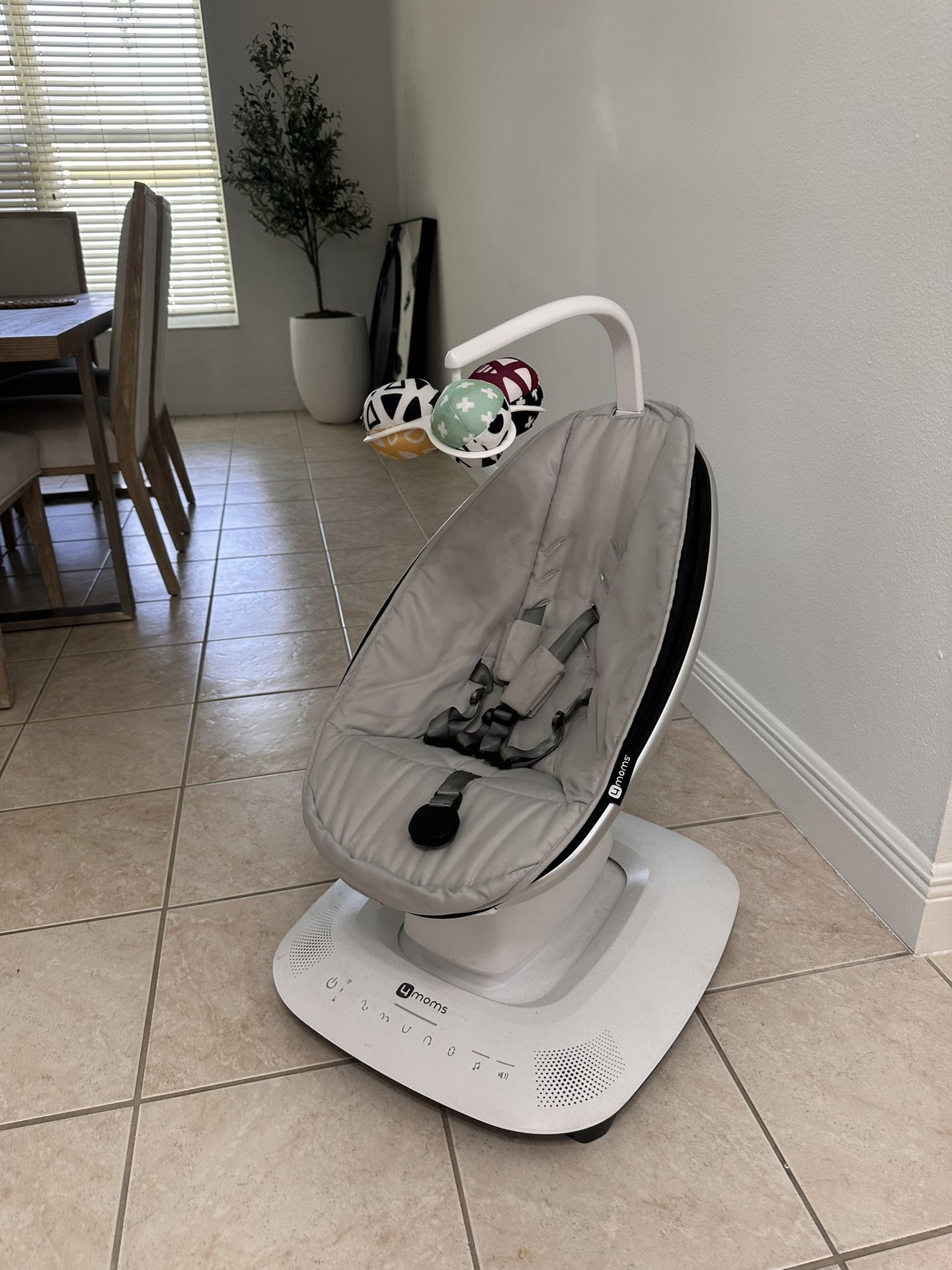 4 moms swing chair
