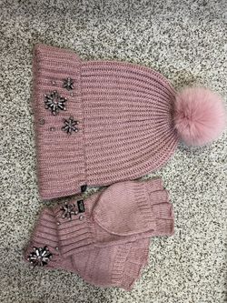Victorias Secret Beanie And Mitten Set