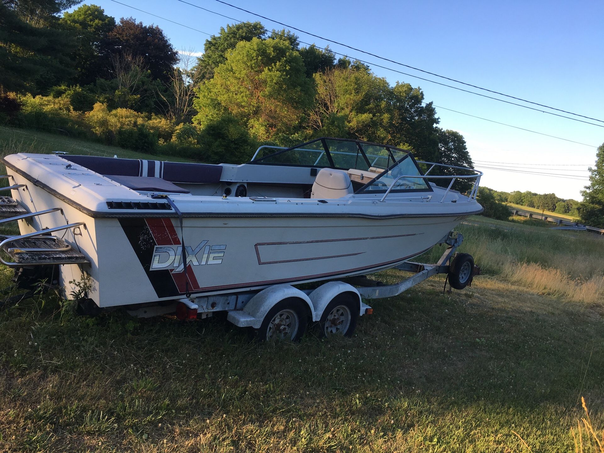 1989 DIXIE 21' CABIN CRUISER