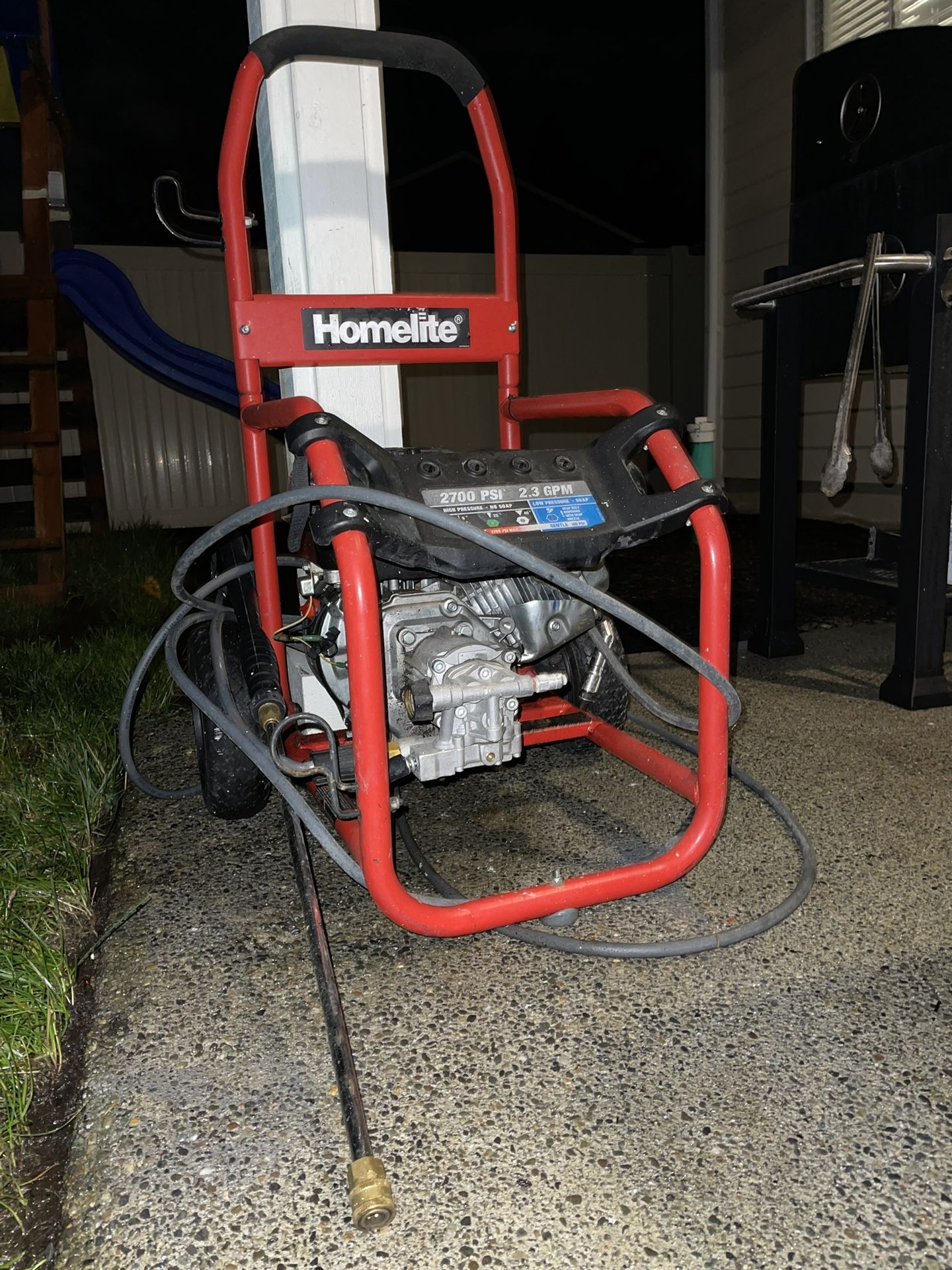 Homelite 2700 Psi Pressure Washer (NO Start) $60
