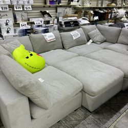 Lowell 6-Piece Modular Sectional