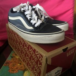 Almost. New. Size6.0