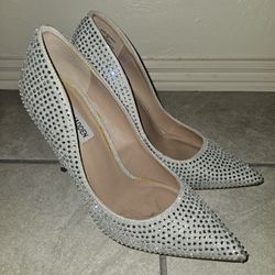 Shimmer Pumps