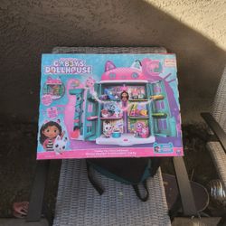 Gaby Doll House Brand New In Box Unopen !!!