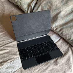 iPad 12.9-inch (5th Generation) Magic Keyboard And Smart Folio