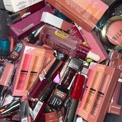 Makeup Bundle 