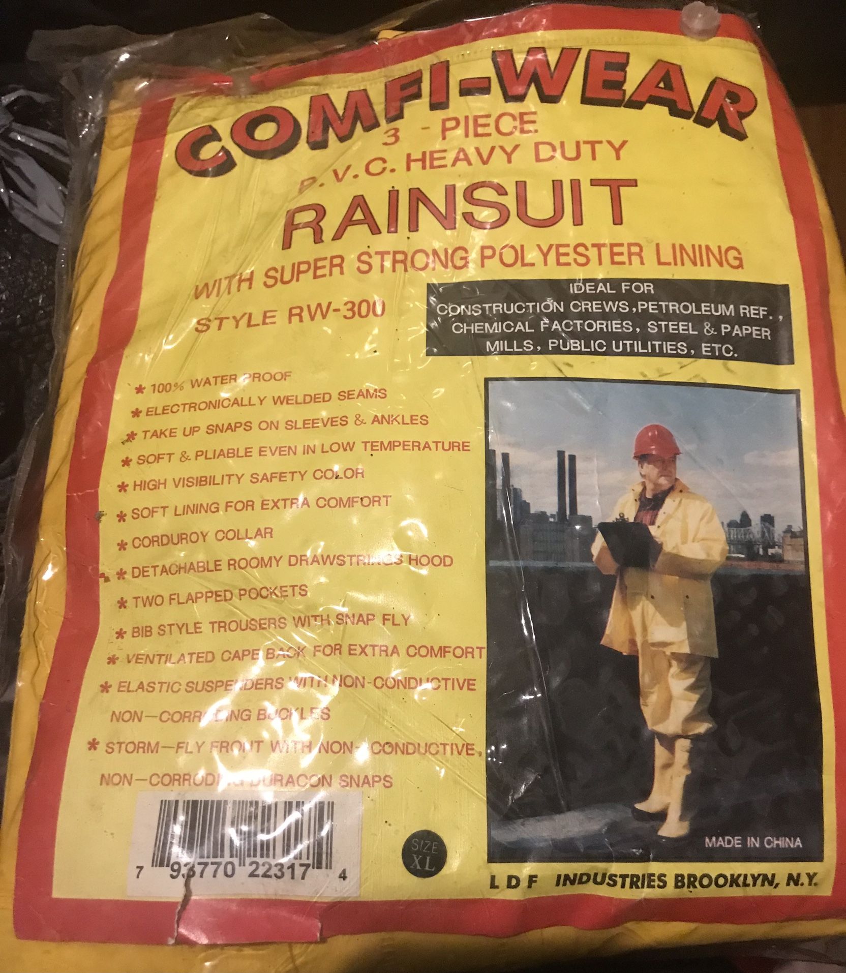 Comfi-wear 3 Piece PVC Heavy Duty Rain suit New in pack